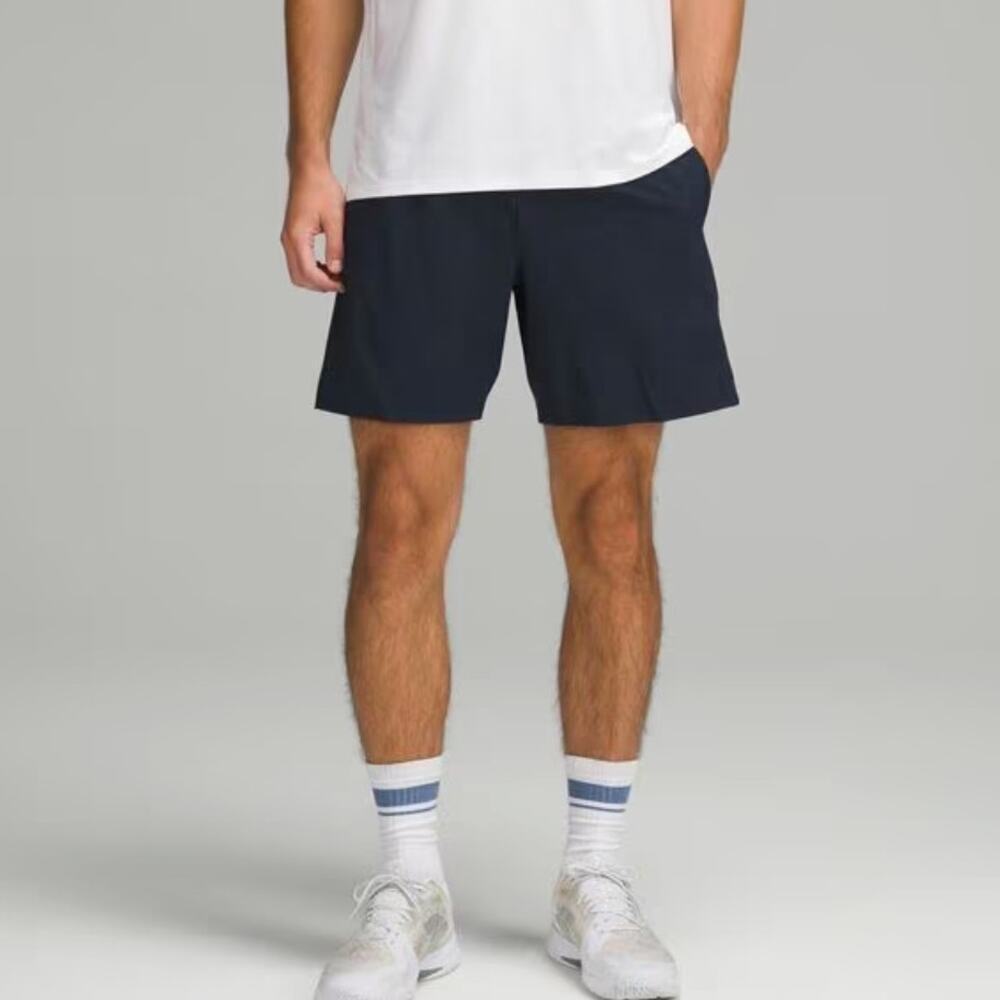 Lululemon Vented Tennis Short 6" Men's Large​​